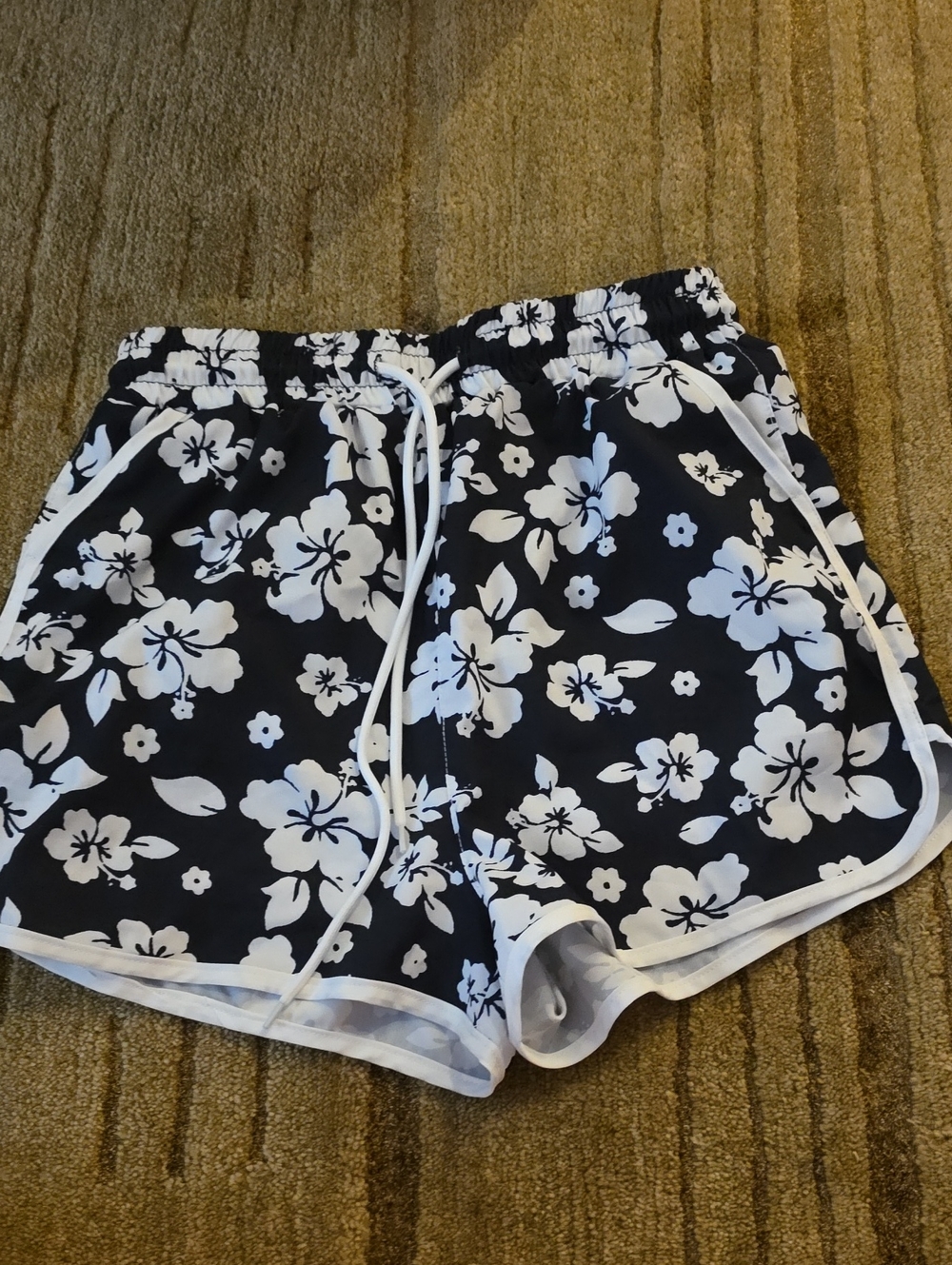 Girls Floral Print Black & White Athletic Drawstring Shorts Size 2XL